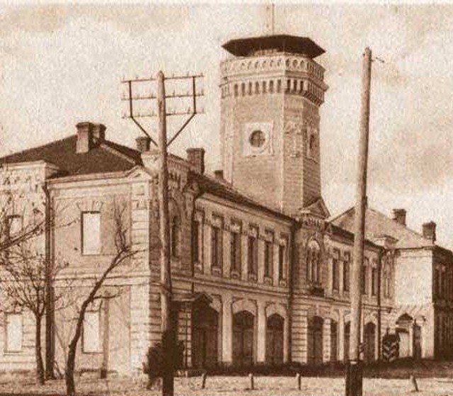 Замовляв рекламу своєї групи на платформі «Вгору». Після реклами отримав багато нових активних користувачів. Подобається простота в спілкуванні та під час замовлення реклами.